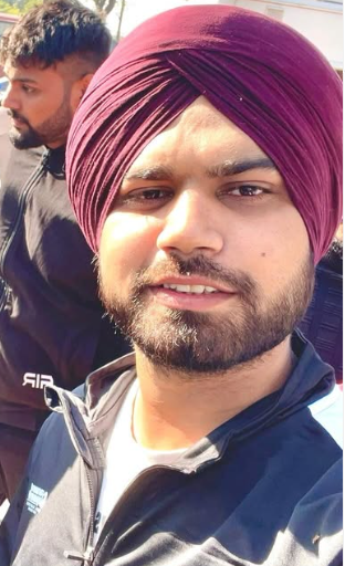 Kamaljit Singh sharing his Bhangra journey in this exclusive Punjabi podcast on TechCast